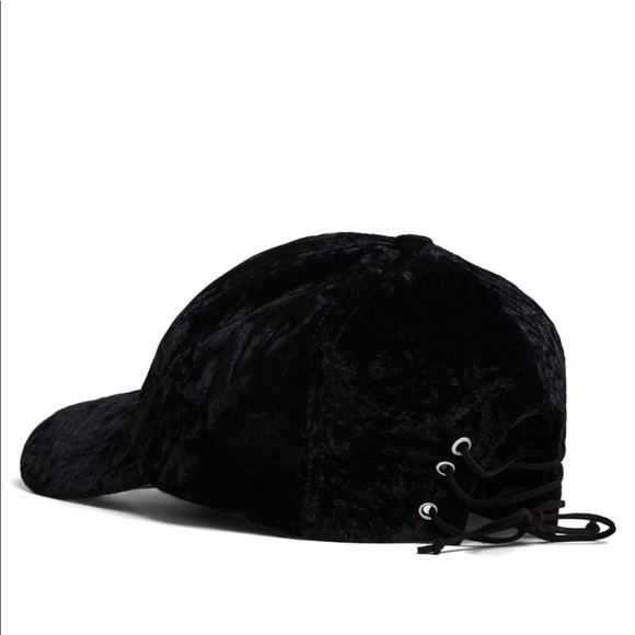 • BCBG Crush Velvet Hat • - Picture 6 of 8